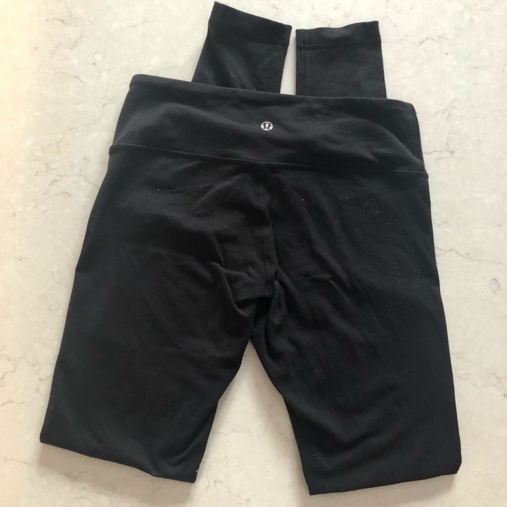 Lulu Lemon Wunder Under Leggings, Size 6, Black